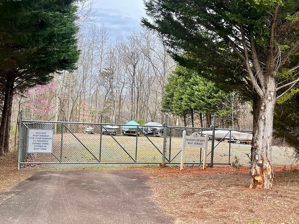 34 Crestview Ln, Gretna, VA 24557 MLS 896860 Zillow