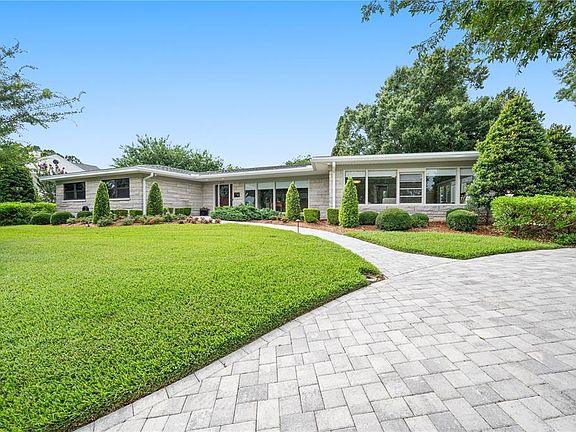 3rd image of 205 Miramar Rd