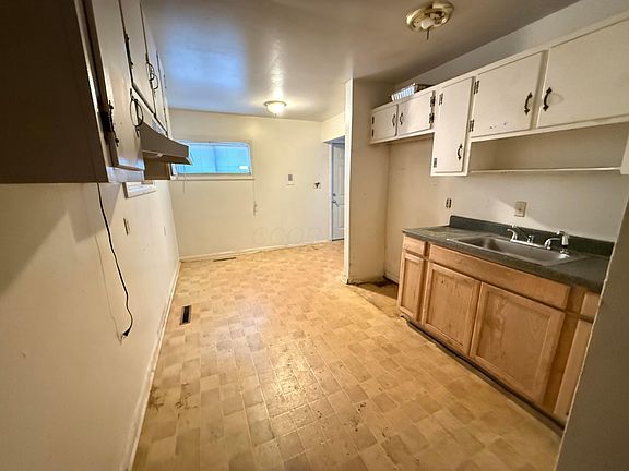 3rd image of 2282 Dawnlight Ave