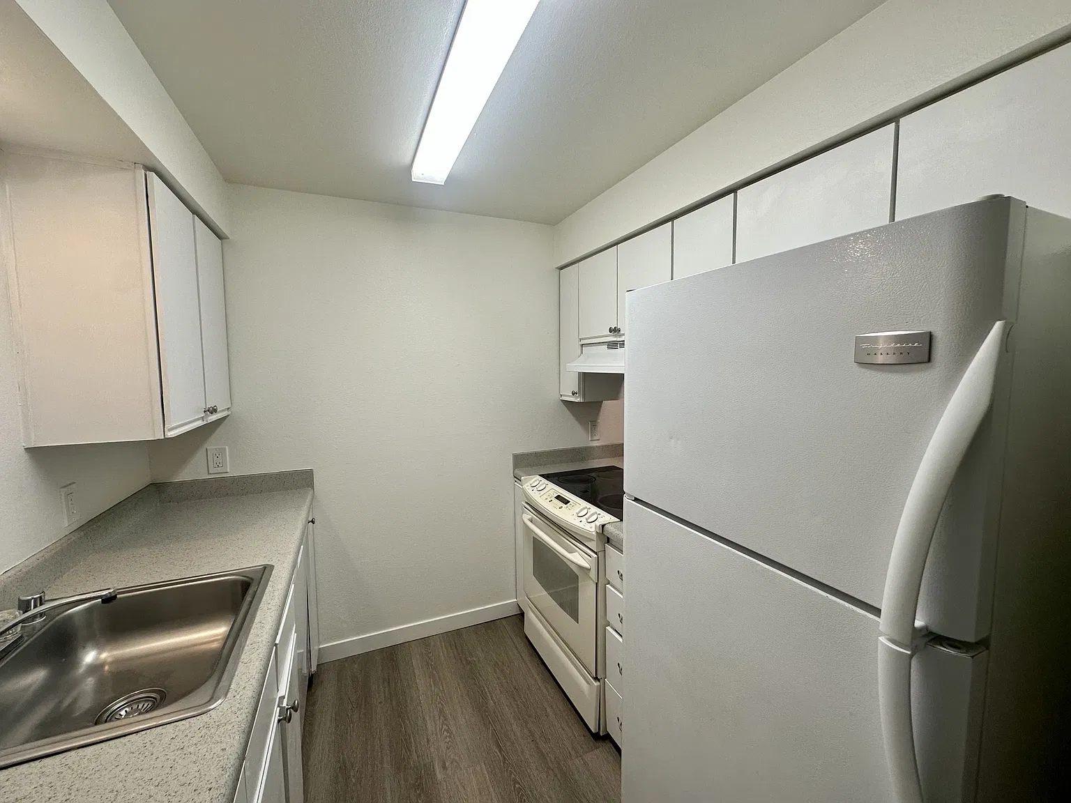 West 11th Apartments - 2 — Photo 3