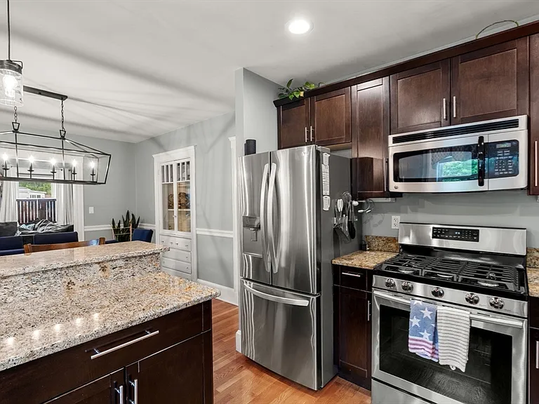 1504 Centre St #1 — Photo 22