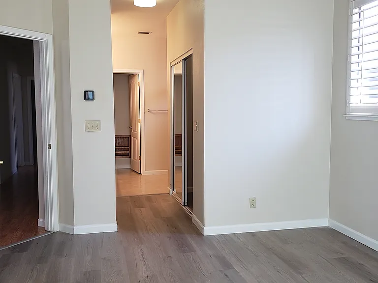 920 Rathbone Cir — Photo 30