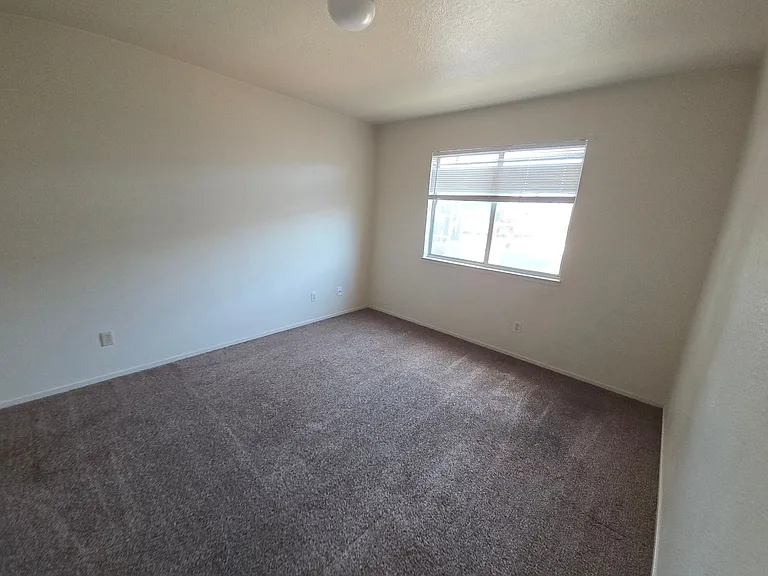 Brighton Avenue 724 — Photo 11
