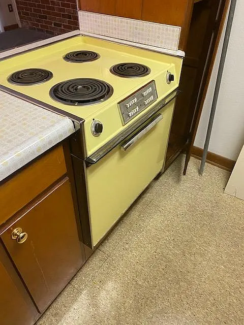 1 bed, 600 sqft, $900 — Photo 1