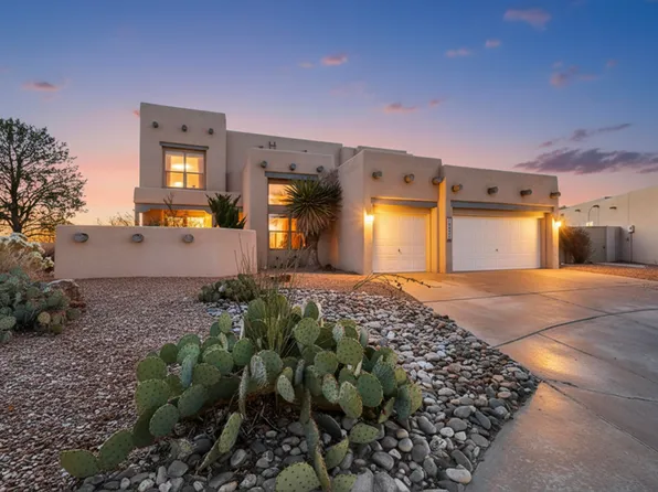 10801 Chicobush Dr NW, Albuquerque, NM 87114