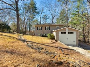 381 Lake Point Rd, Fair Play, SC 29643