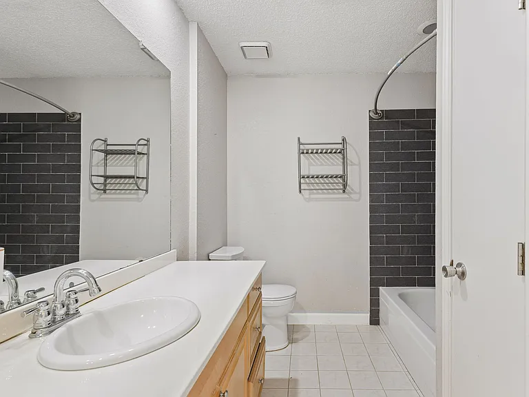 253 Teakwood Ln — Photo 25
