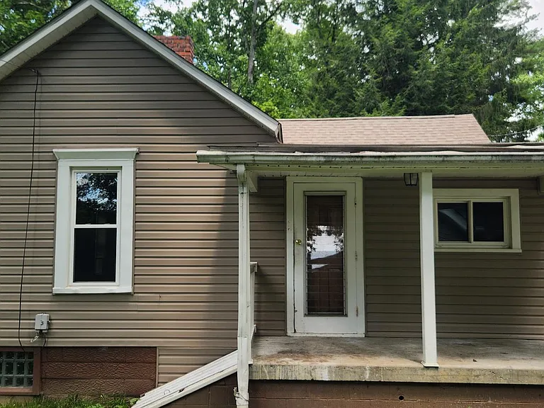 72165 Barton Rd — Photo 4