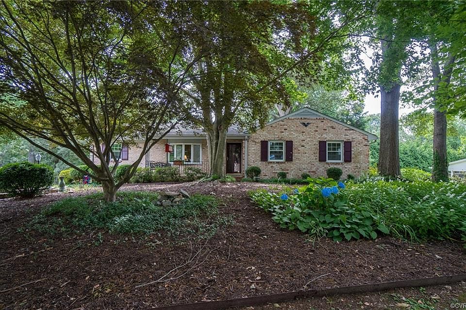 1st image of 801 Clearlake Ct