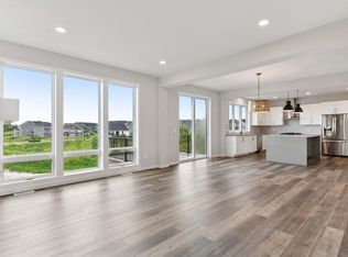 10101 Corral Way, Victoria, MN 55386