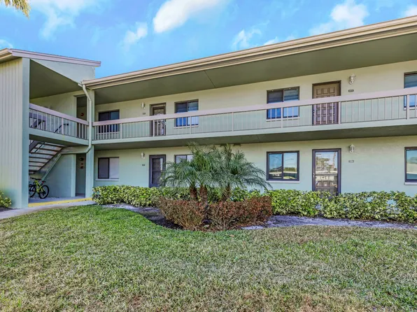 122 Caryl Way, Oldsmar, FL