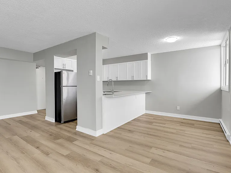 2935 Richmond Rd — Photo 10