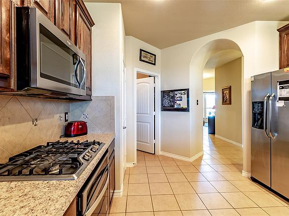 4th image of 1073 Mercury Dr