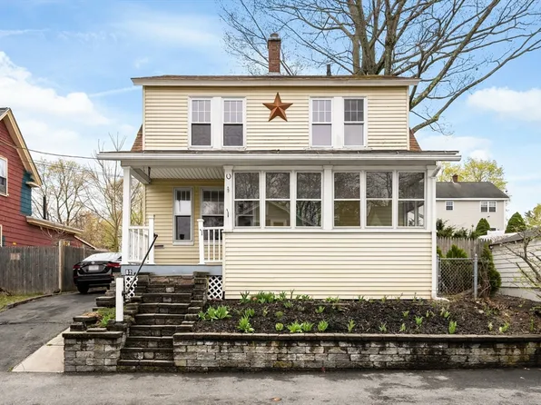 82 Sylvester St, Lawrence, MA 01843