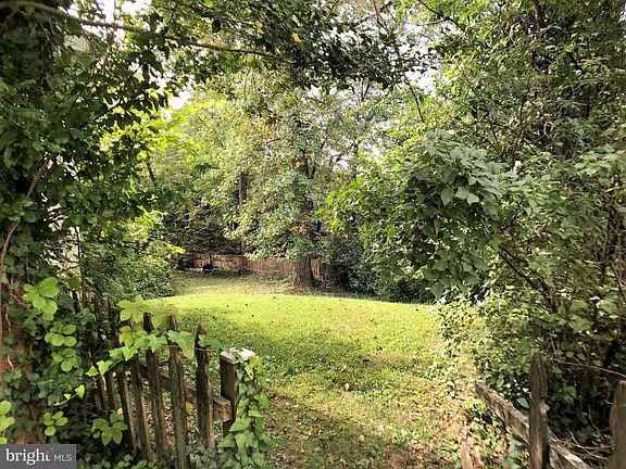 5th image of 1926 Freedom Ln