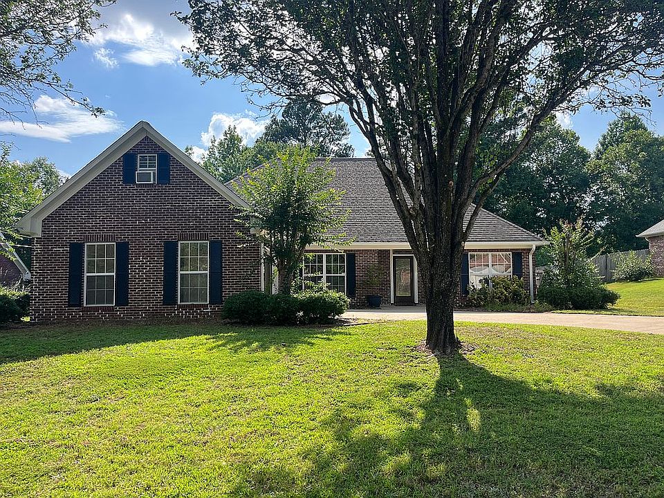 1st image of 109 Copperfield Ct