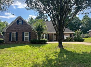 109 Copperfield Ct, Starkville, MS 39759