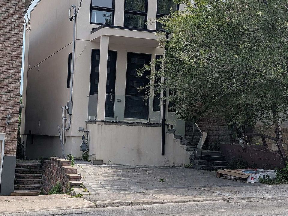 1st image of 2099 Dufferin St