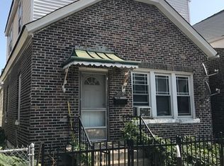 3035 S Lock St, Chicago, IL 60608