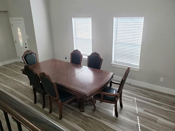 4th image of 3922 Green Crest Dr