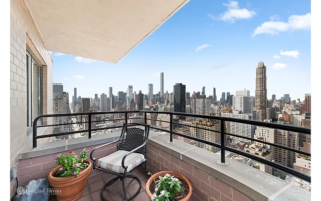 Sold by Douglas Elliman | media 2