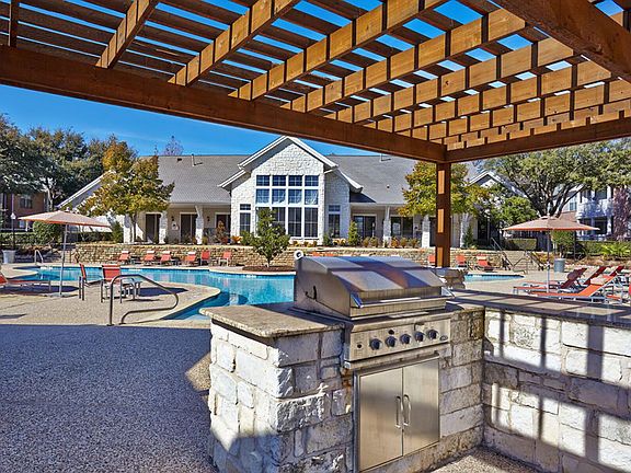 3rd image of 6300 Windcrest Dr #226