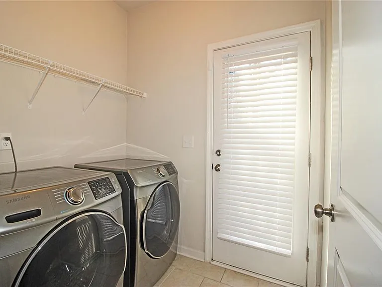 1675 Coasta Way — Photo 24