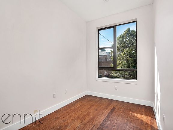 5th image of 914 Hart St #2G