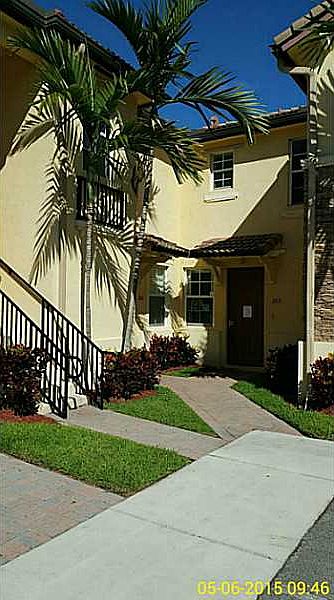 1st image of 1690 NE 33rd Ave #1036