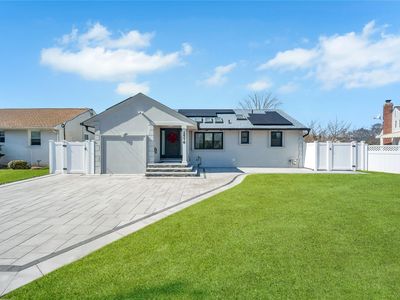 2576 Clovermere Road, Oceanside, NY, 11572