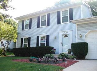 4250 Eisenhower Cir, Hoffman Estates, IL 60192