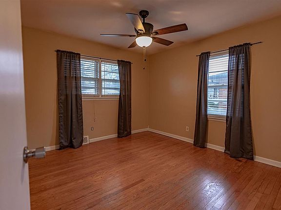 5th image of 7713 Greta Ave