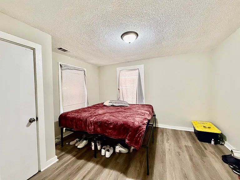 1448 Menager Rd — Photo 17