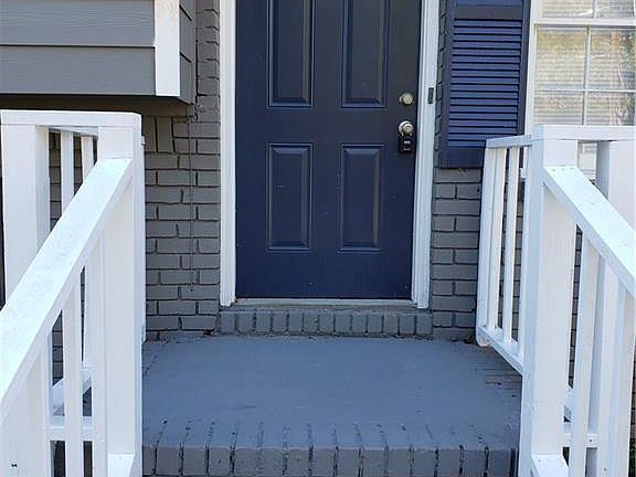 2nd image of 790 Needle Rock Dr