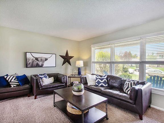3rd image of 3536 Bromley Dr SE