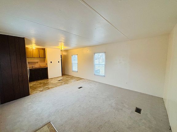 2nd image of 1850 Akers St Lot 5