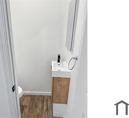 1st image of 2442 Sepviva St