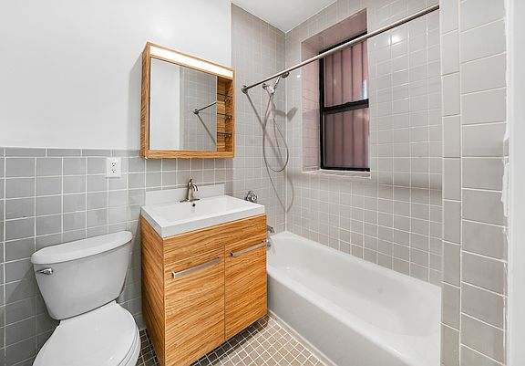 5th image of 133 W 89th St APT 2