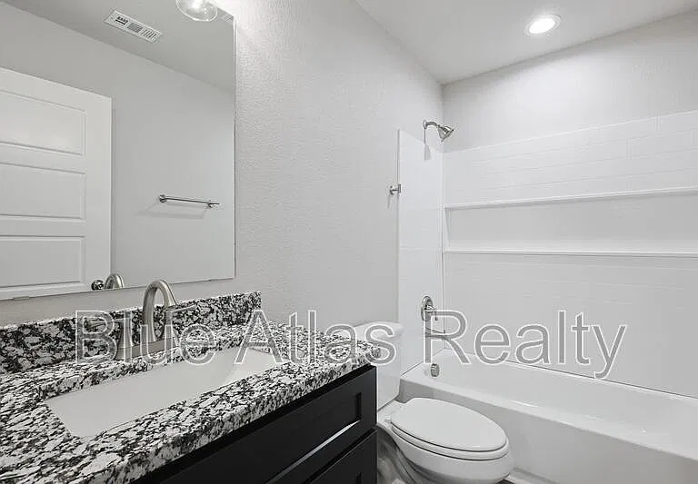 5820 Grayson St — Photo 11