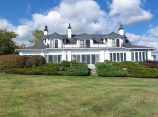 677 Boston Neck Rd, Narragansett, RI 02882