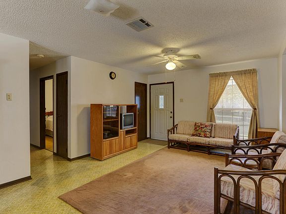 5th image of 104 Fleetwood Sq