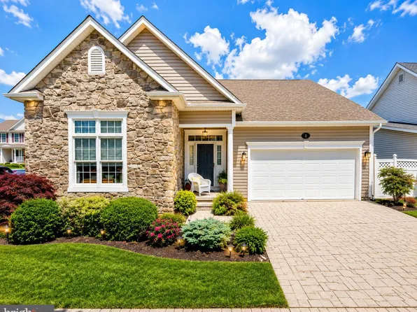 2 Derr Ln, Middletown, MD 21769