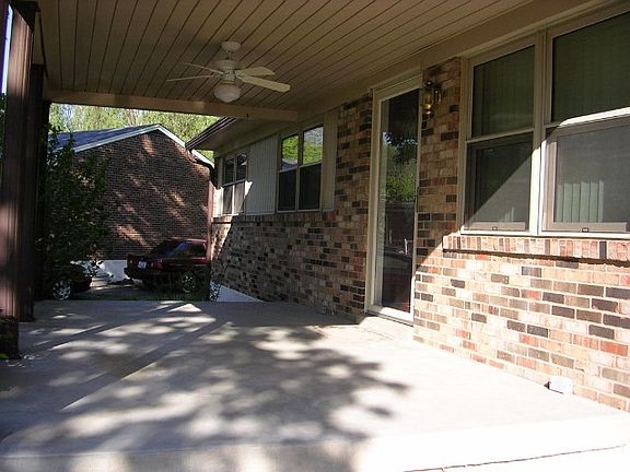 5th image of 2406 Hereford Ct