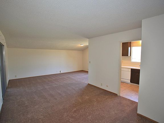 2nd image of 3233 Somerset Ave #D