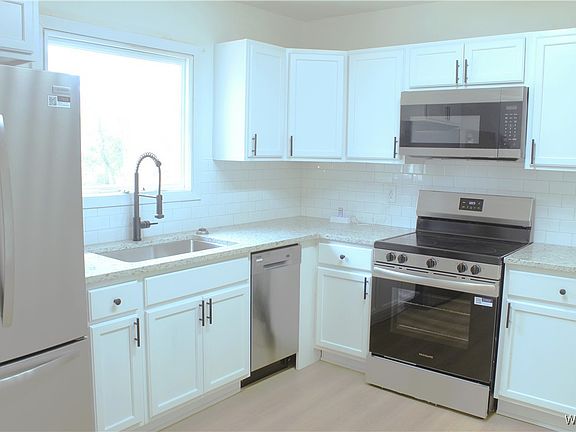 5th image of 1610 Club View Dr NW