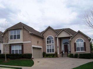 1004 Golf Club Ln E, Hendersonville, TN 37075