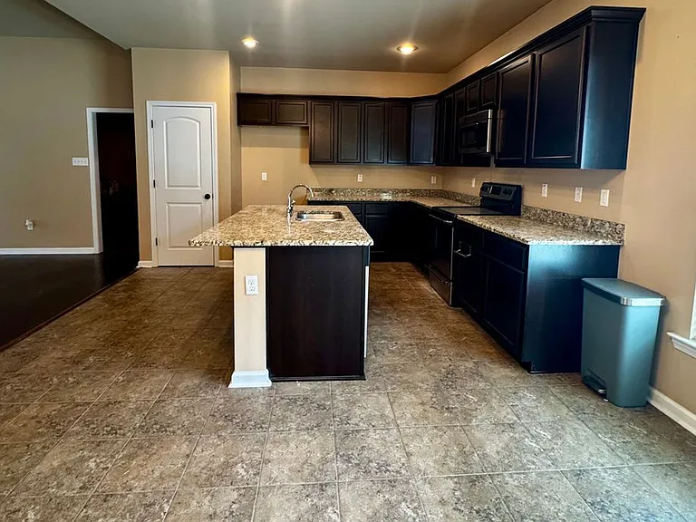 8624 Abertay Ave — Photo 8