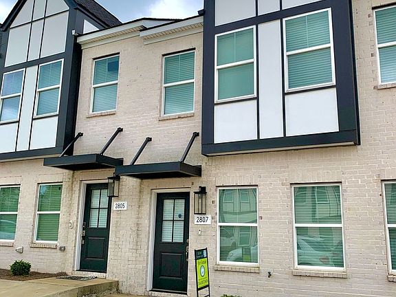 3rd image of 2807 Ridge Crest Ct