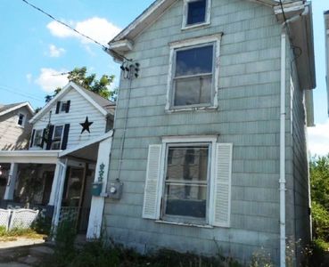 368 W Queen St, Chambersburg, PA, 17201