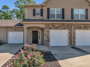 9415 N Adrian Ave, Kansas City, MO 64154